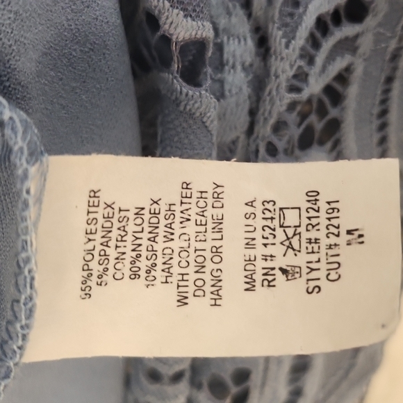 Size medium Blue romper - Picture 3 of 3